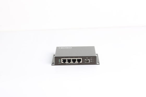 Un'attrezzatura ottica all'aperto Tx 1310nm di 4 10/100M Ethernet Ports Fiber